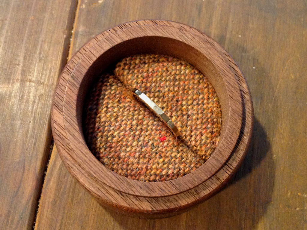つちめ(婚約指輪・1.5mm)